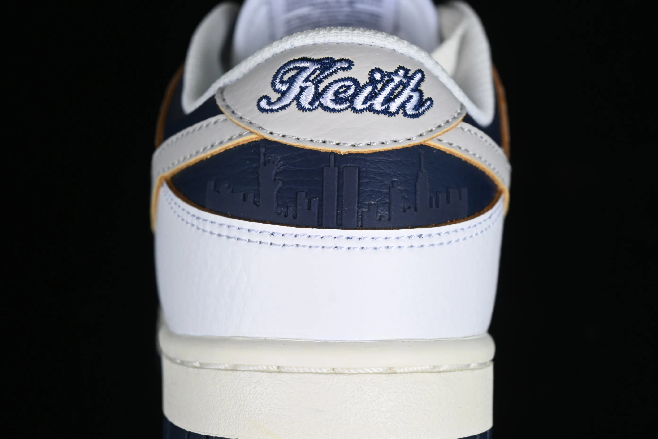 All categories Nk SB Dunk Series Nk SB Dunk Low low-top sneakers HUF x Nk SB Dunk Low NYC San Francisco joint model SB low-top sports and leisure sneakers FD8775-100